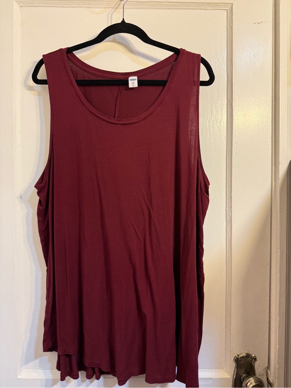 Old Navy Women's Burgundy Scoop Neck Tank